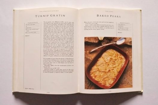 A double-paged spread outlining two recipes with an image. 